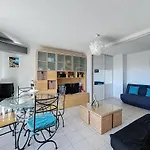Appart 4 Pers - L\'Echapee D\'Ipanema, Classe 2 Etoiles - Terrasse, Garage, Piscine, 750 M Plage - Capitalchic Services Frejus