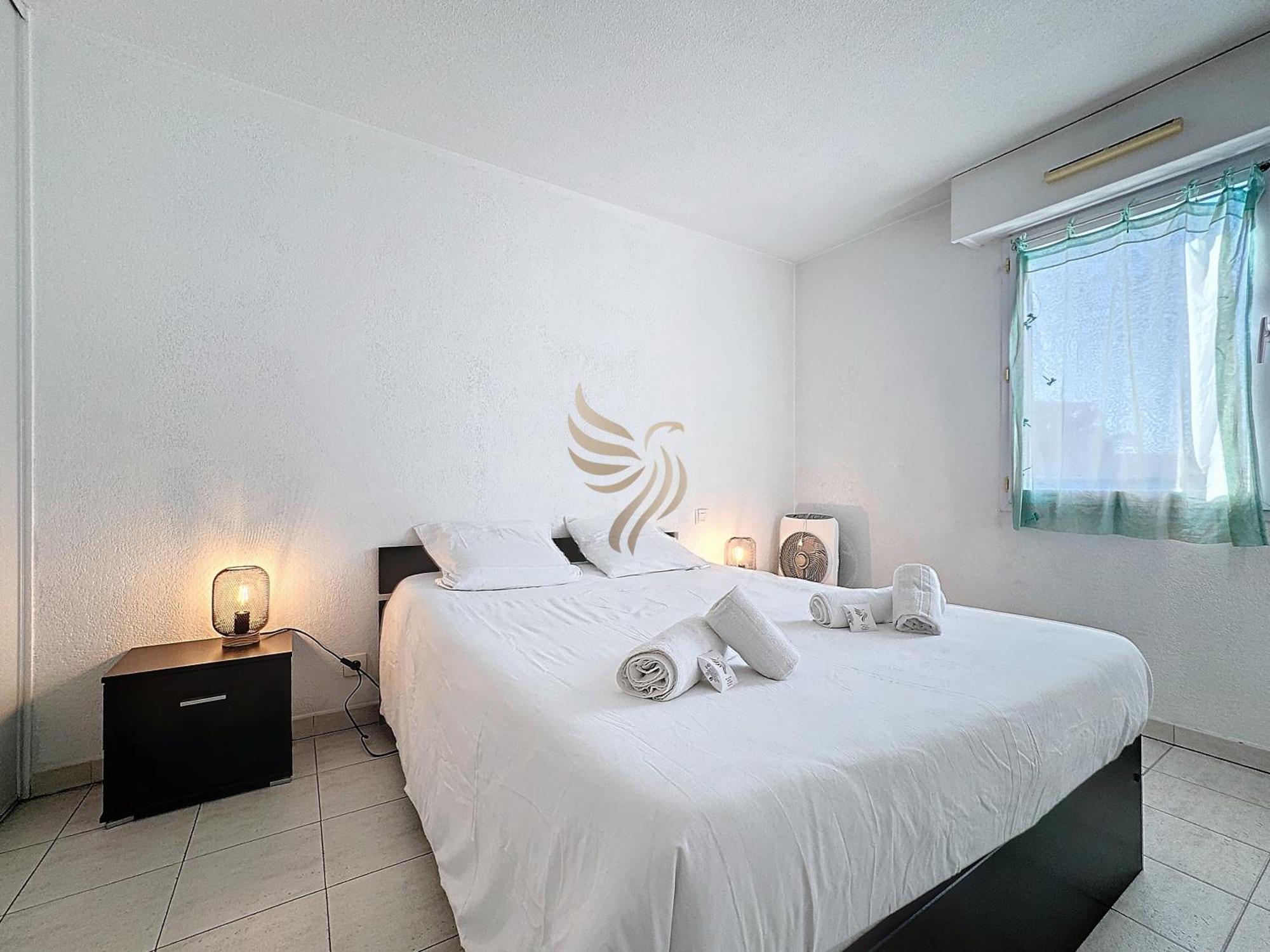 4 Pers - L'echapee D'ipanema, Classe 2 Etoiles - Terrasse, Garage, Piscine, 750 M - Capitalchic Services *