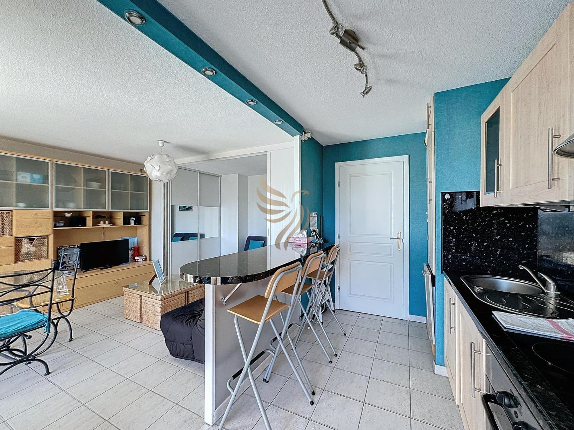 4 Pers - L'echapee D'ipanema, Classe 2 Etoiles - Terrasse, Garage, Piscine, 750 M - Capitalchic Services Fréjus