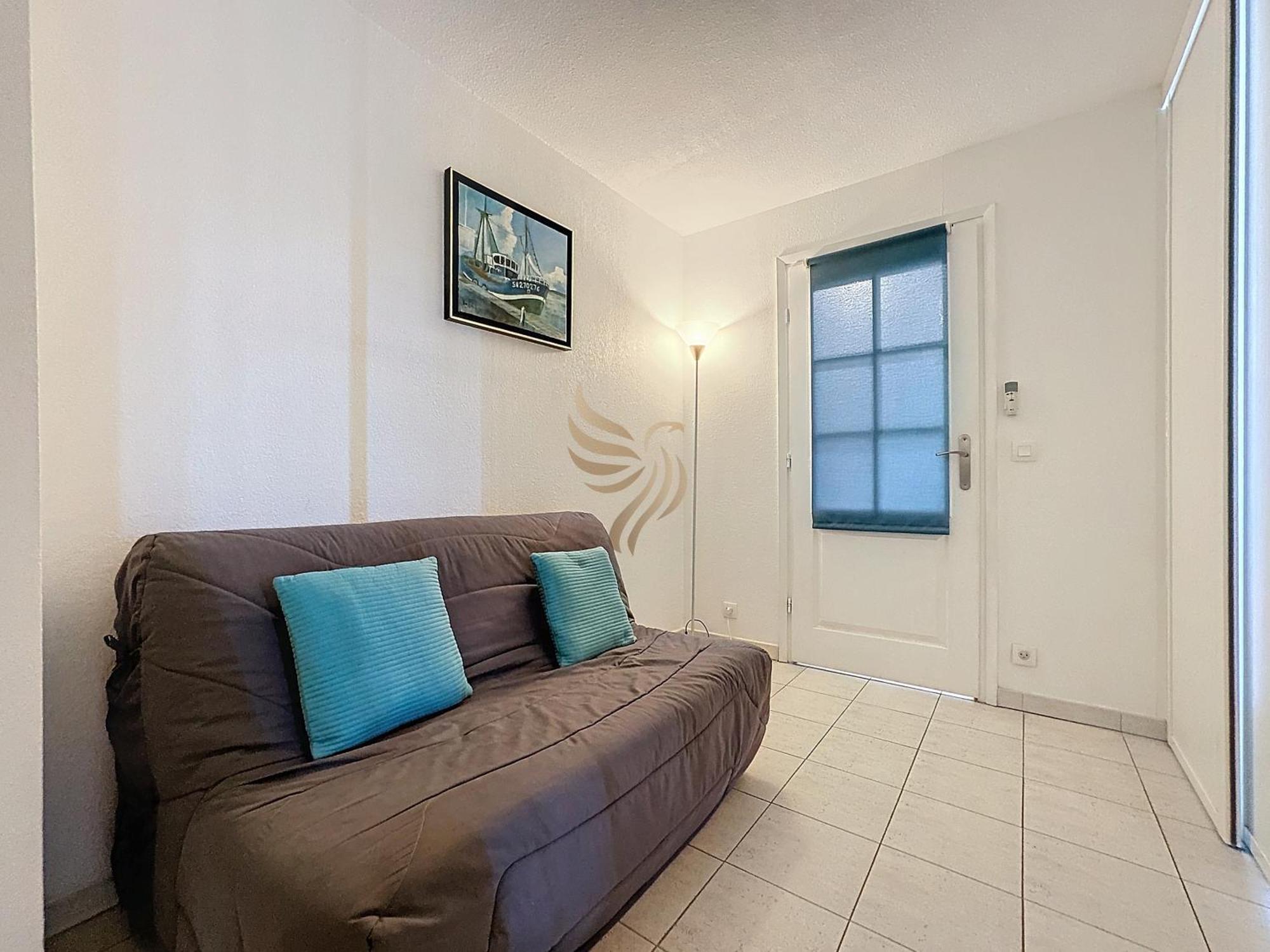 4 Pers - L'echapee D'ipanema, Classe 2 Etoiles - Terrasse, Garage, Piscine, 750 M - Capitalchic Services Appartement