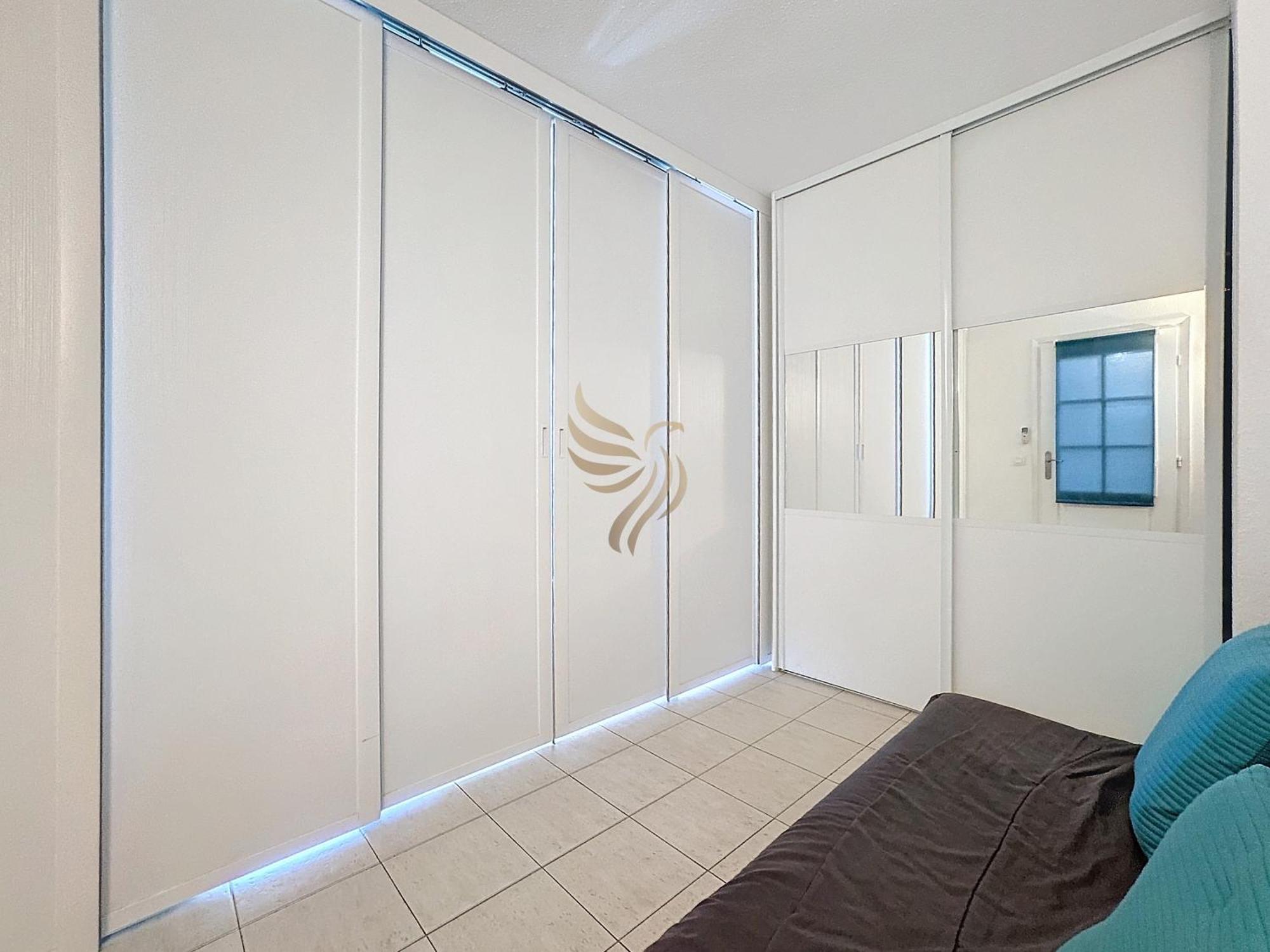 4 Pers - L'echapee D'ipanema, Classe 2 Etoiles - Terrasse, Garage, Piscine, 750 M - Capitalchic Services *