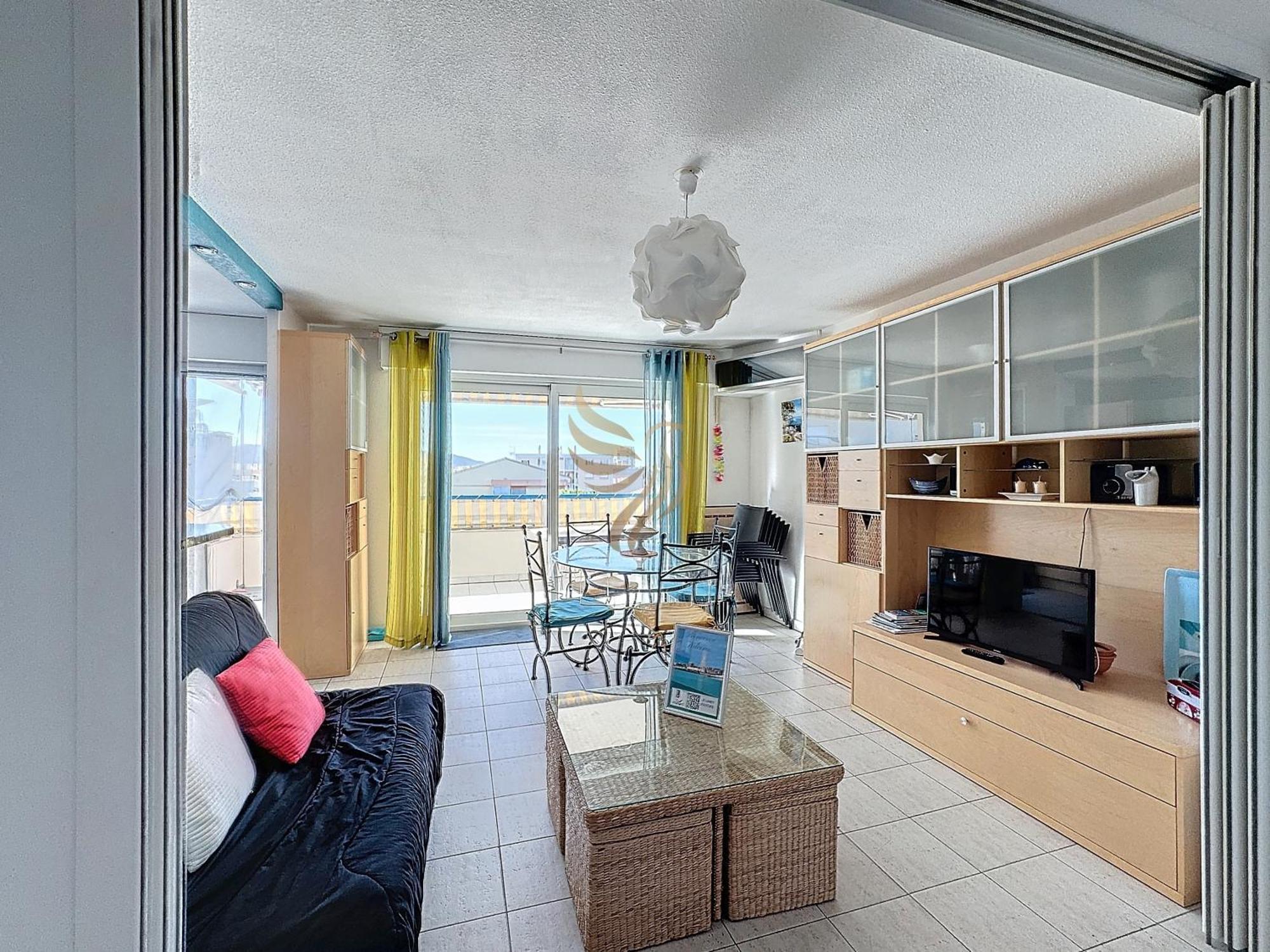 4 Pers - L'echapee D'ipanema, Classe 2 Etoiles - Terrasse, Garage, Piscine, 750 M - Capitalchic Services *